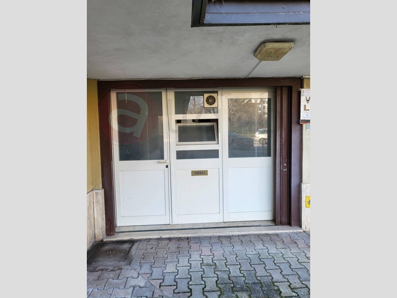 Immobile commerciale in Vendita a Cassino, 58'000€, 90 m²