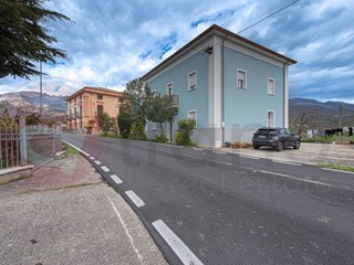 Villa in Vendita a Picinisco, 189'000€, 413 m²