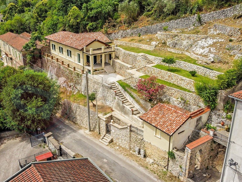 Rustico in Vendita a Arce, 250'000€, 140 m²