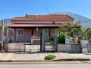 Casa Semi Indipendente in Vendita a Aquino, 70 m²
