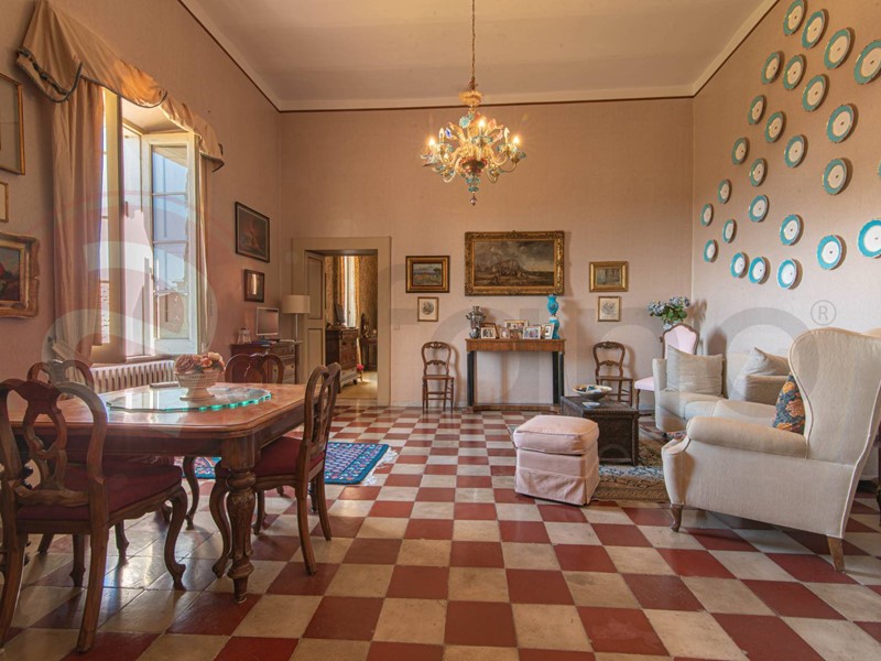 Rustico in Vendita a Arpino, 219'000€, 210 m²