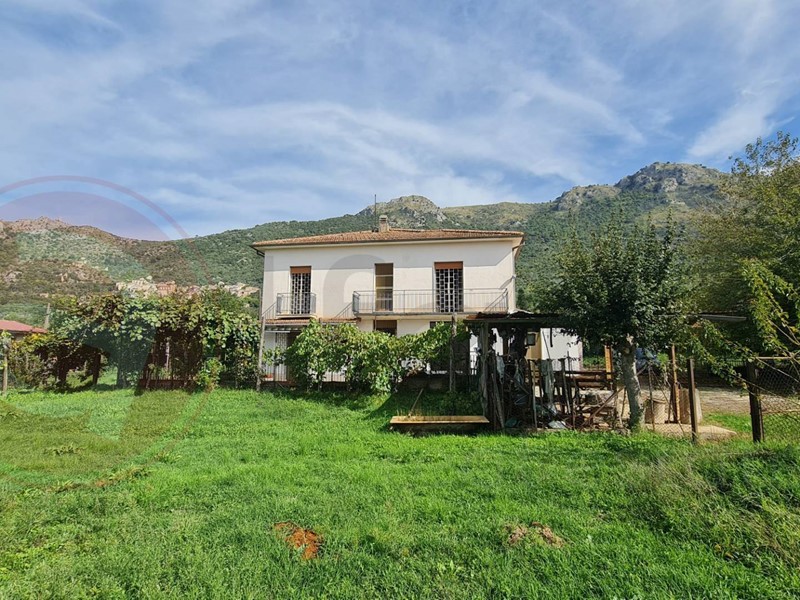 Casa Indipendente in Vendita a Roccasecca, 95'000€, 190 m²