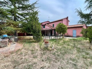 Rustico in Vendita a Pontecorvo, 148'000€, 175 m²