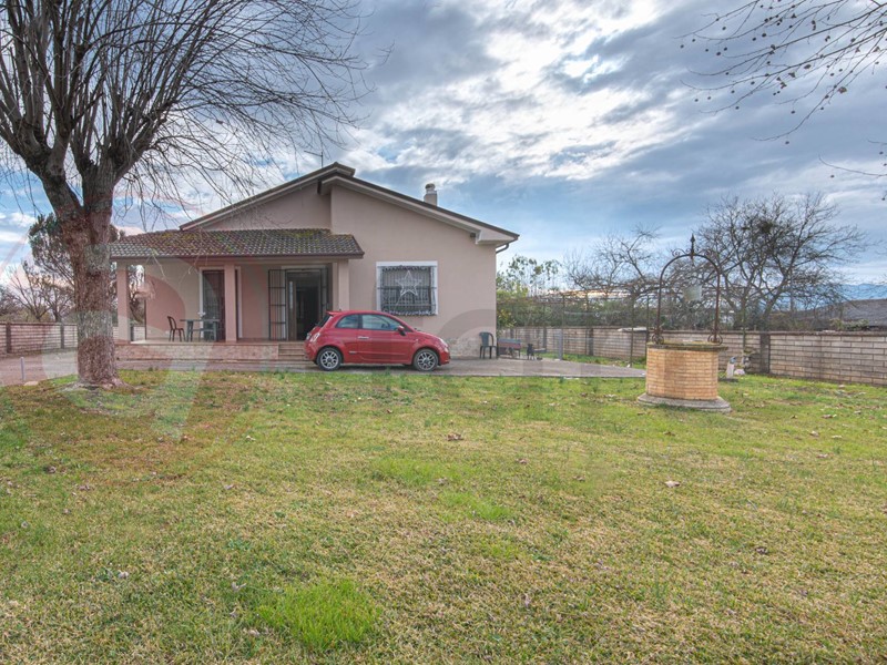 Casa Indipendente in Vendita a Roccasecca, 179'000€, 120 m²