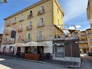 Appartamento in Vendita a Fontana Liri, 60'000€, 120 m²