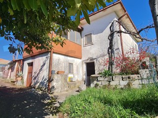 Casa Indipendente in Vendita a Arpino, 30'000€, 75 m²