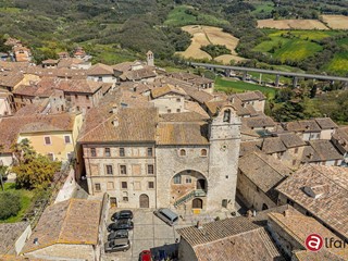 Appartamento in Vendita a San Gemini, 950'000€, 1052 m²