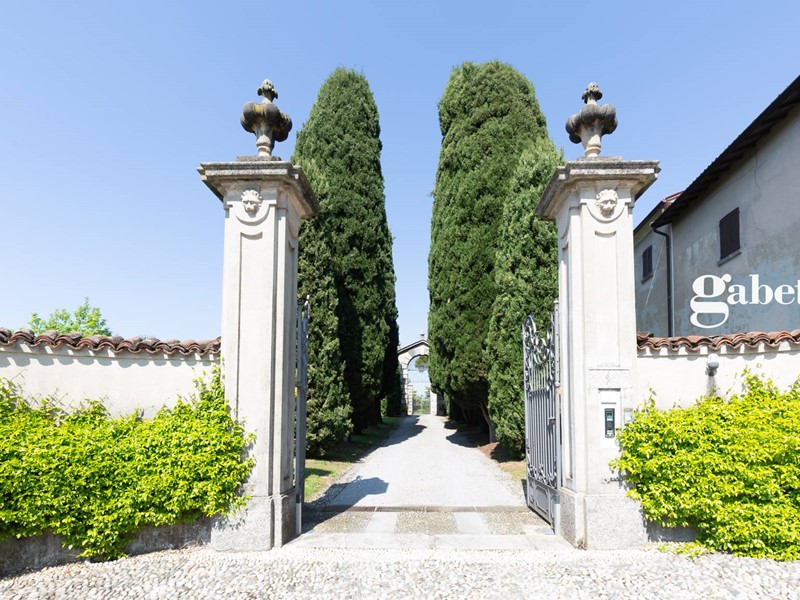 Quadrilocale in Vendita a Calco, 450'000€, 250 m²