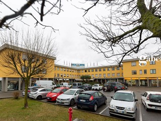 Ufficio in Affitto a Merate, 650€, 70 m²