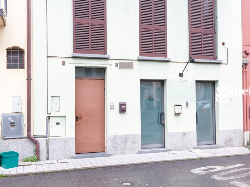 Ufficio in Vendita a Mezzago, 80'000€, 50 m²
