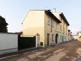 Attico in Vendita a Castelleone, 310'000€, 130 m²