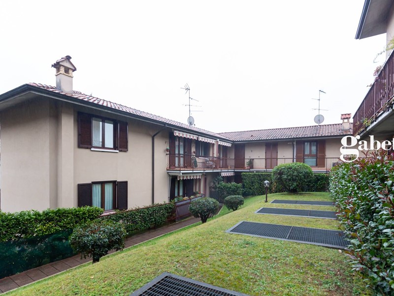 Bilocale in Vendita a Merate, 90'000€, 55 m²