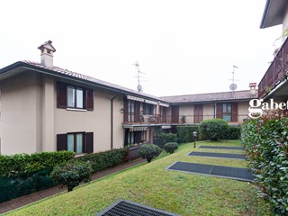 Bilocale in Vendita a Merate, 90'000&euro;, 55 m²