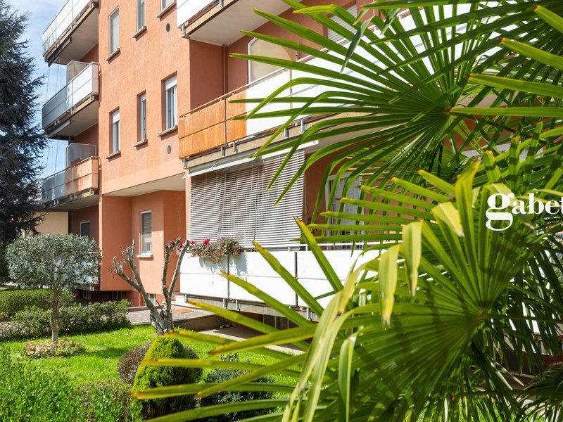 Trilocale in Vendita a Lomagna, 125'000€, 90 m²