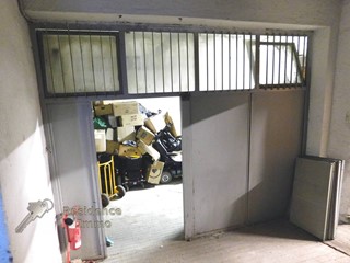 Magazzino in Vendita a Bolzano, 90'000€, 150 m²