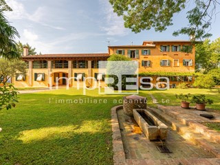 Casa Semi Indipendente in Vendita a Marcon, 1'375'000€, 1078 m²