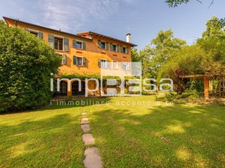 Casa Semi Indipendente in Vendita a Marcon, 695'000€, 486 m²