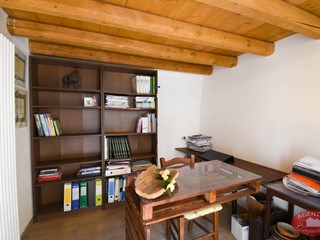 Casa Semi Indipendente in Vendita a Stella, 80'000€, 140 m²