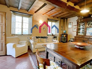 Bilocale in Vendita a Borgo a Mozzano, 68'000&euro;, 65 m²