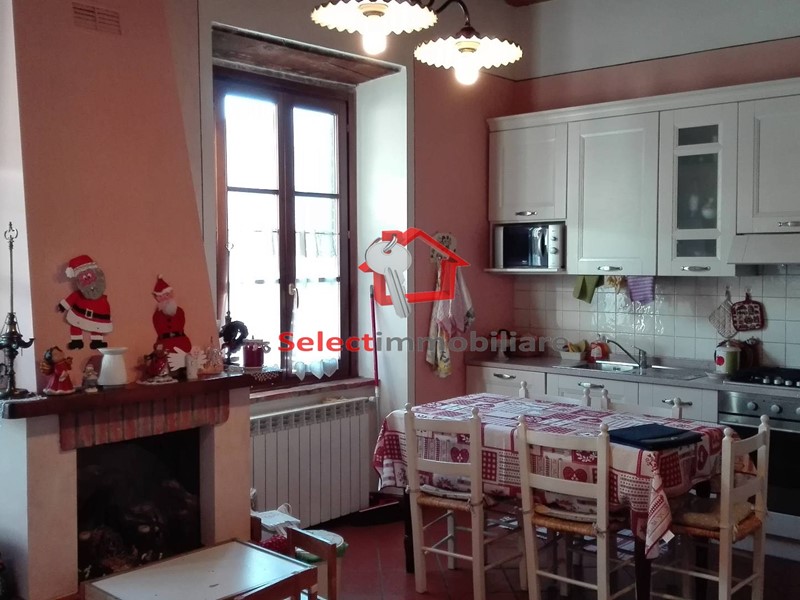 Trilocale in Vendita a Borgo a Mozzano, 115'000&euro;, 75 m²