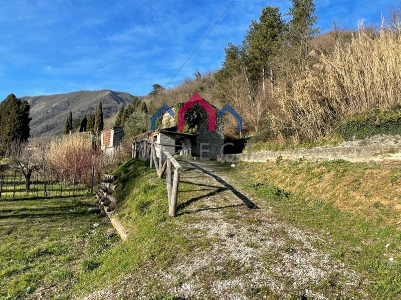 Rustico in Vendita a Borgo a Mozzano, 55'000&euro;, 75 m²