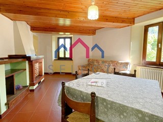 Trilocale in Vendita a Castelnuovo di Garfagnana, 79'000€, 75 m²