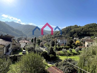Quadrilocale in Vendita a Bagni di Lucca, 79'000€, 120 m²