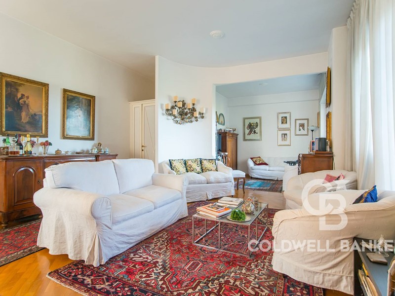 Appartamento in Vendita a Roma, 450'000€, 159 m²