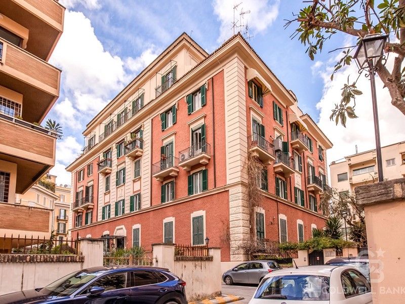 Ufficio in Vendita a Roma, 1'450'000€, 276 m²