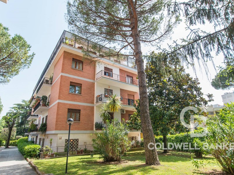 Appartamento in Vendita a Roma, 565'000€, 185 m²