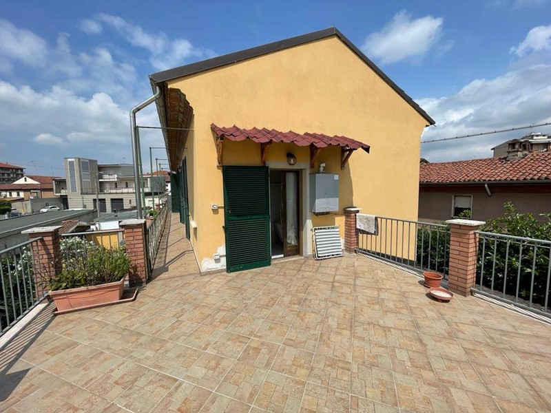 Casa Semi Indipendente in Vendita a Alessandria, 230'000€, 250 m²