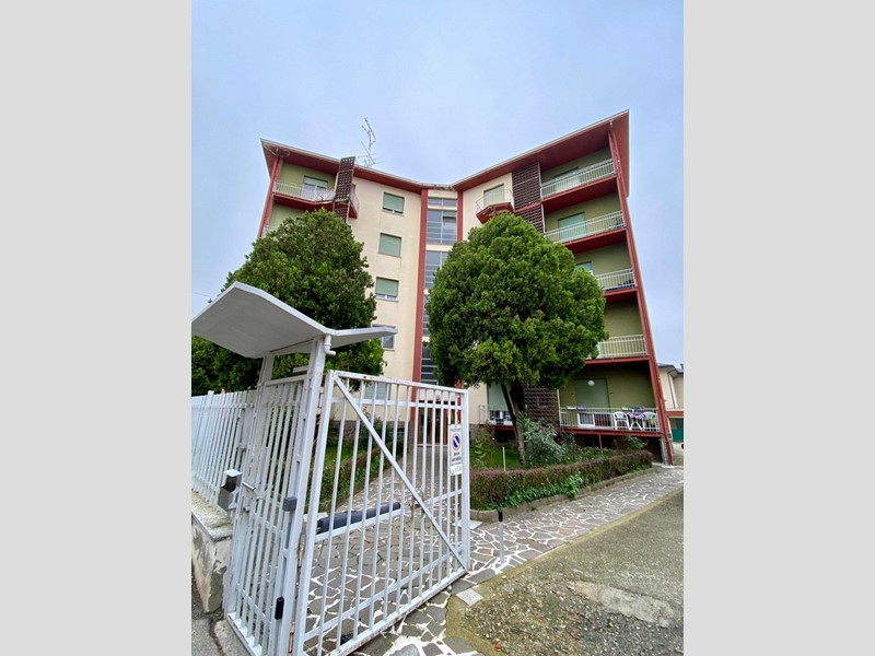 Quadrilocale in Vendita a Alessandria, 52'000€, 100 m²