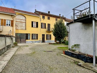 Casa Indipendente in Vendita a Borgoratto Alessandrino, 155'000€, 120 m²