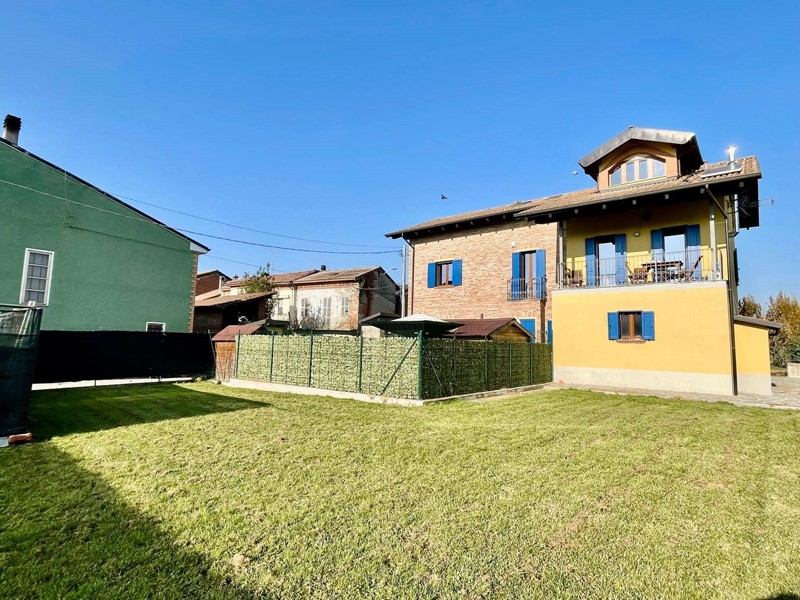 Quadrilocale in Vendita a Castellazzo Bormida, 135'000€, 90 m²