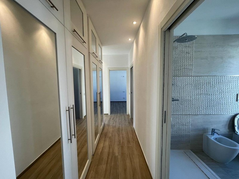 Appartamento in Vendita a Alessandria, 225'000€, 120 m²