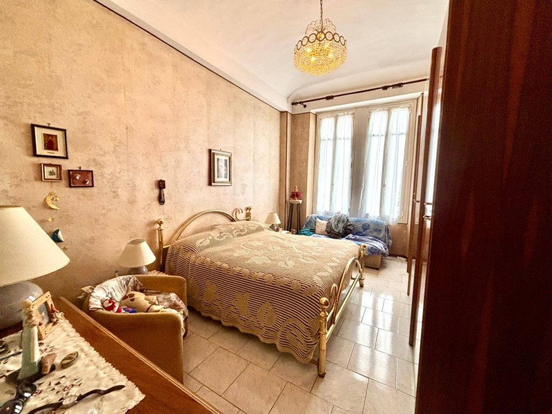 Appartamento in Vendita a Alessandria, 129'000&euro;, 130 m²