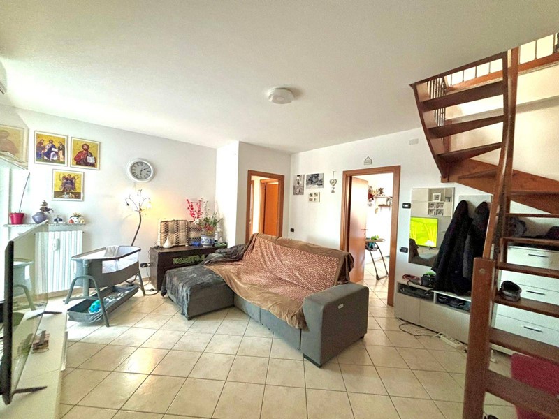 Appartamento in Vendita a Castellazzo Bormida, 135'000€, 160 m²