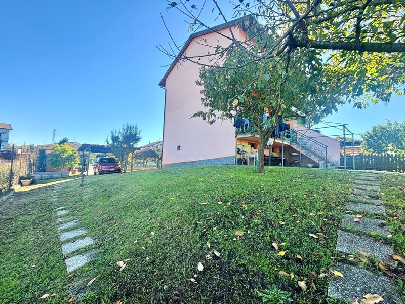 Villetta a schiera in Vendita a Alessandria, 179'600€, 200 m²