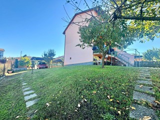 Villetta a schiera in Vendita a Alessandria, 179'600€, 200 m²