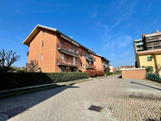 Appartamento in Vendita a Alessandria, 140'000€, 132 m²