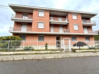 Trilocale in Vendita a Alessandria, 56'000€, 70 m²
