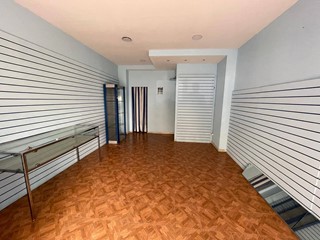 Immobile commerciale in Affitto a Ottaviano, 450€, 50 m²