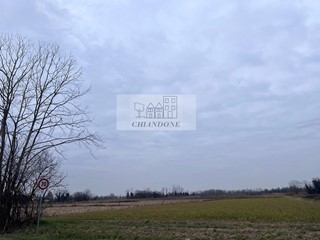 Terreno edificabile in Vendita a Fontanafredda, 375'000€, 10000 m²