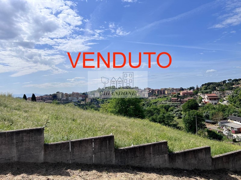 Casa Semi Indipendente in Vendita a Morlupo, 219'000&euro;, 198 m²