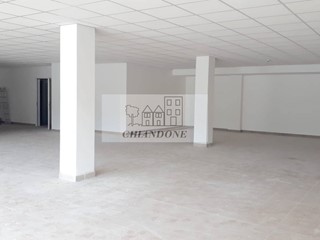 Negozio in Affitto a San Vito al Tagliamento, 2'500€, 260 m²