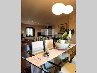 Attico in Vendita a San Daniele del Friuli, 215'000&euro;, 138 m²