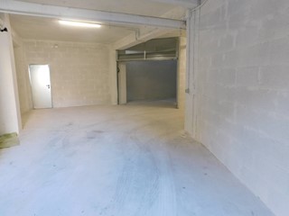 Box in Vendita a Marino, 50'000€, 50 m²