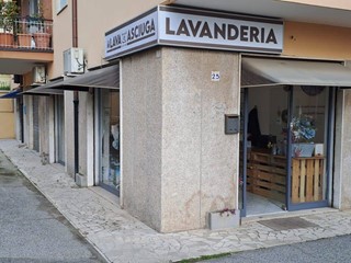 Immobile commerciale in Vendita a Ariccia, 45'000€, 60 m²