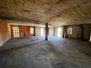 Appartamento in Vendita a Ponzano di Fermo, 70'500€, 140 m²