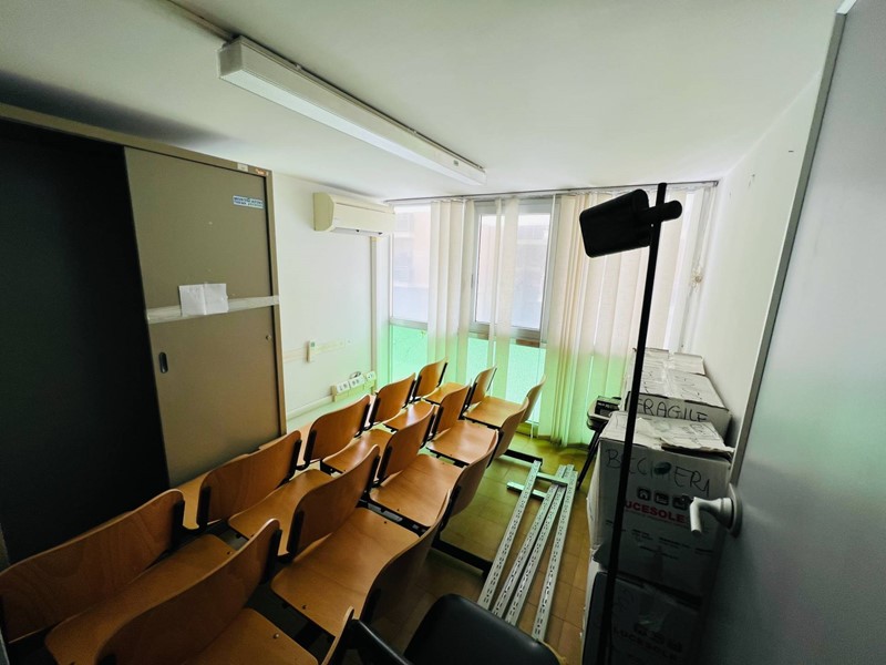 Immobile commerciale in Vendita a Porto San Giorgio, 55'000€, 66 m²